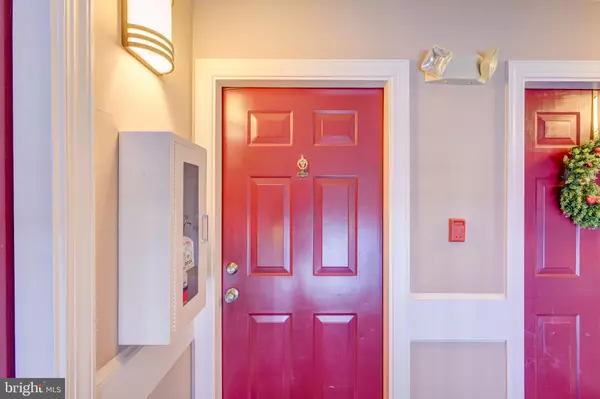 Owings Mills, MD 21117,4933 RIDERS CT #4933