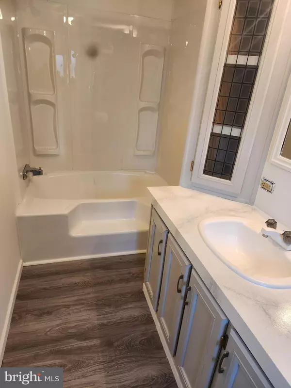 York, PA 17402,720 SHAWNA AVE