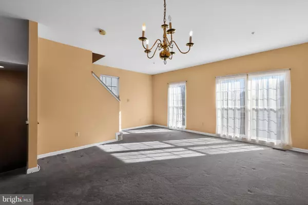 Upper Marlboro, MD 20772,8401 OLD COLONY DR S