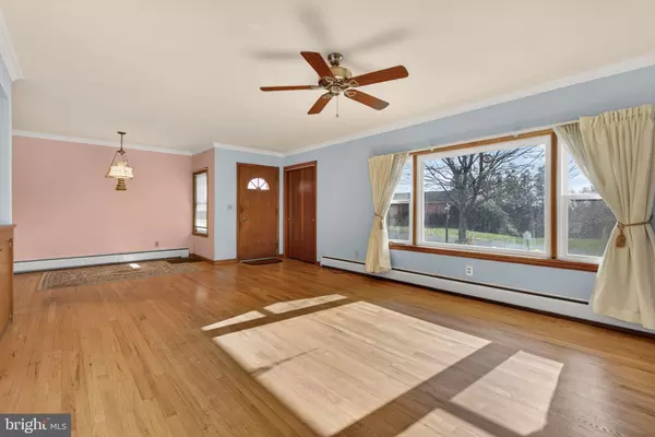 Harrisburg, PA 17112,7710 VALLEYVIEW AVE