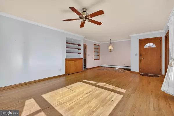 Harrisburg, PA 17112,7710 VALLEYVIEW AVE