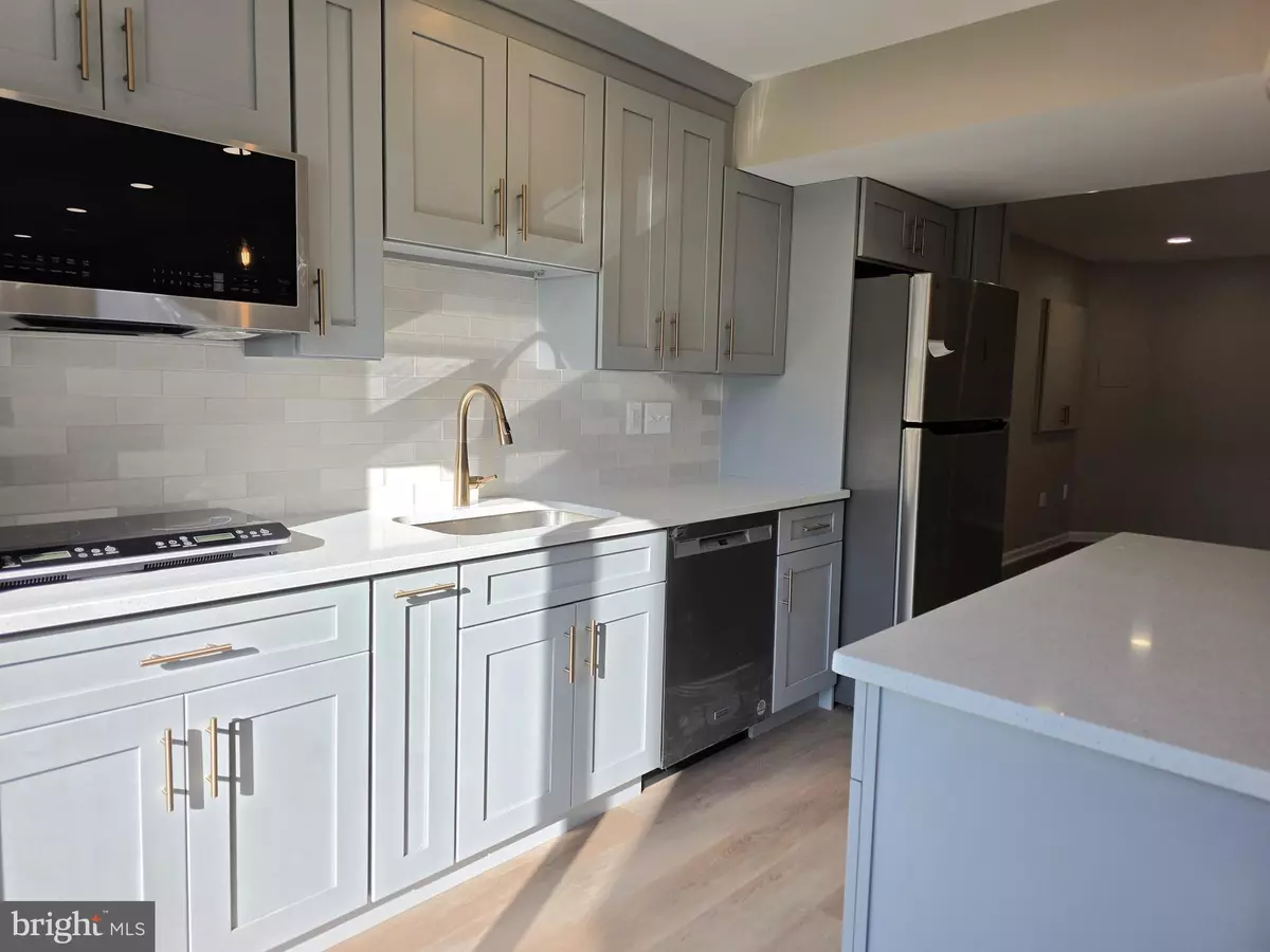 Woodbridge, VA 22191,3027 LANDING EAGLE CT