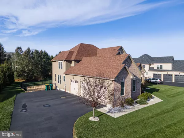 Easton, PA 18045,62 SURREY DR