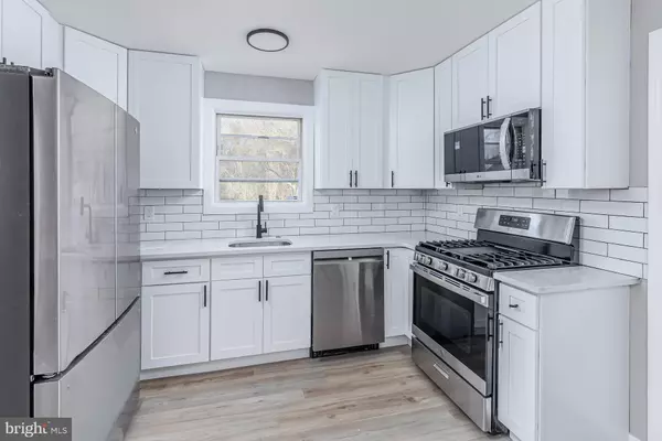 Clayton, NJ 08312,180 S DENNIS DR