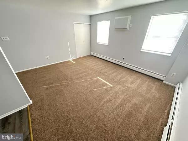 Philadelphia, PA 19135,6022 HEGERMAN ST #2