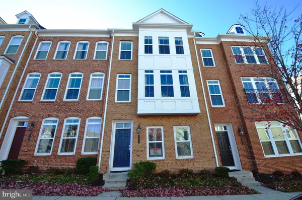 3053 WATERLOO LN, Fairfax, VA 22031