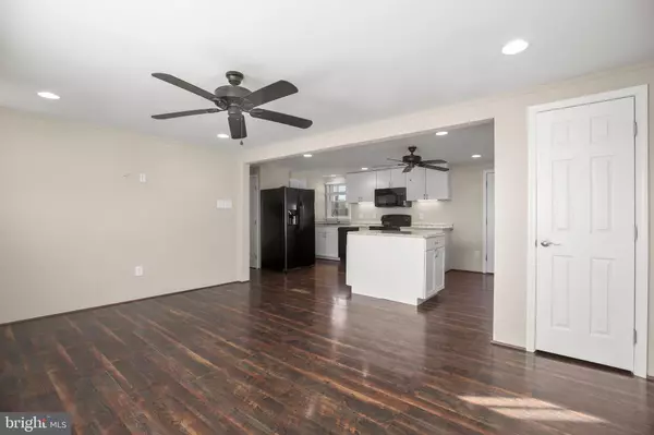 Fredericksburg, VA 22405,92 MCCARTY RD