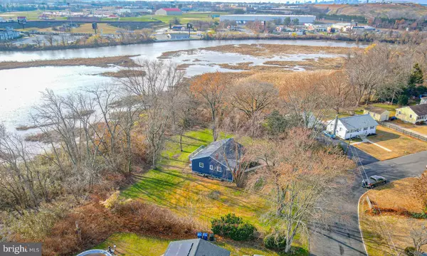 Cinnaminson, NJ 08077,126 FAIRFAX DR