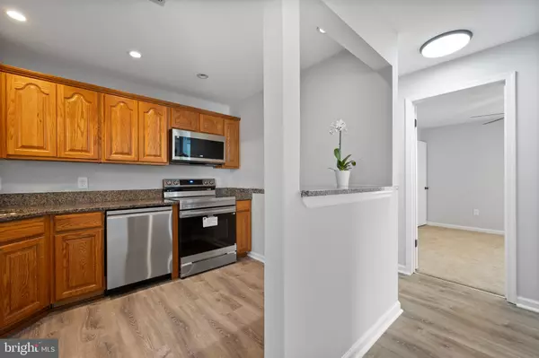 Glen Burnie, MD 21060,6601 RAPID WATER WAY #201