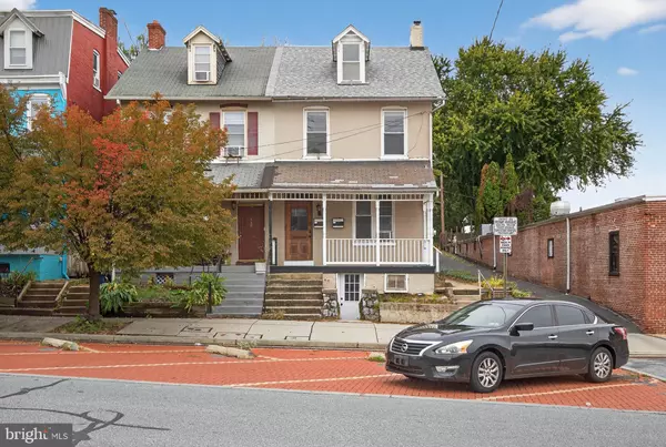 Lancaster, PA 17602,341 E WALNUT ST