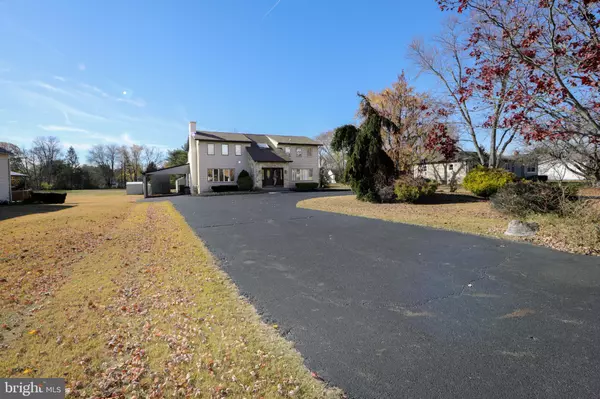 Blackwood, NJ 08012,220 W LANDING RD