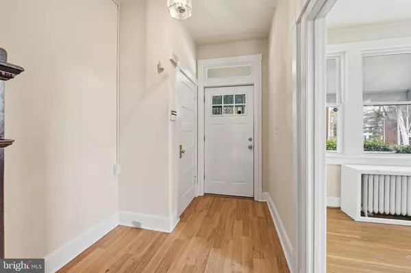 Washington, DC 20018,1605 BRENTWOOD RD NE