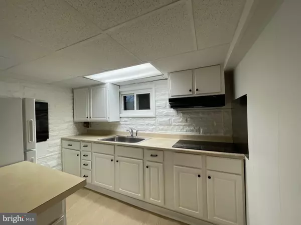 Hyattsville, MD 20781,4611 EDMONSTON RD #B