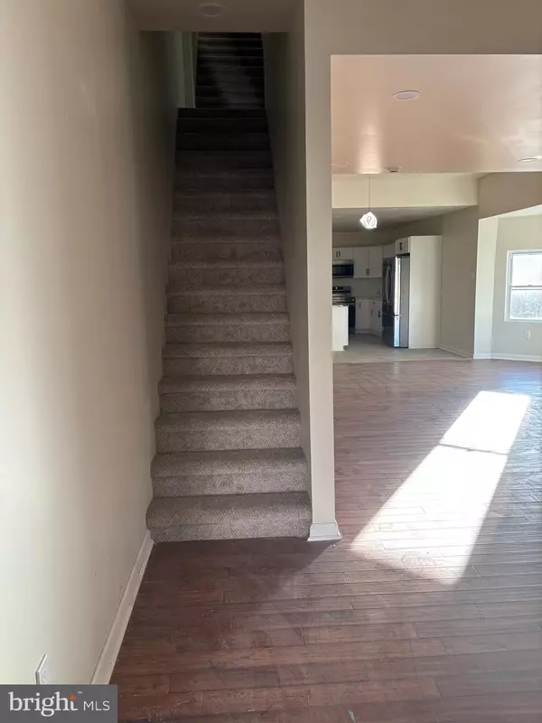 Darby, PA 19023,402 COLWYN AVE