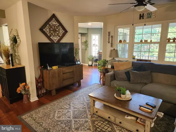 Hamilton, NJ 08690,132 MOWAT CIR