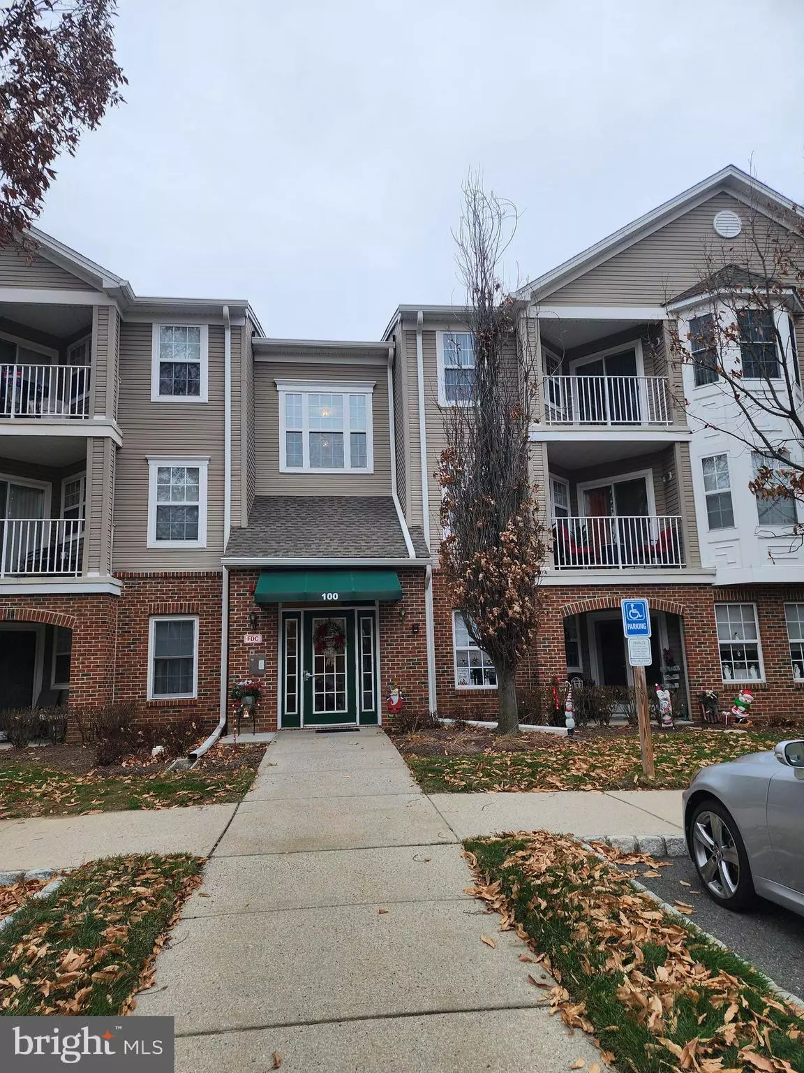 Hamilton, NJ 08690,132 MOWAT CIR