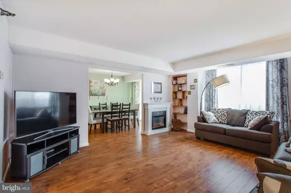 Mclean, VA 22102,1808 OLD MEADOW RD #1012