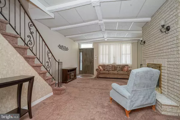 Philadelphia, PA 19145,1633 W PORTER ST