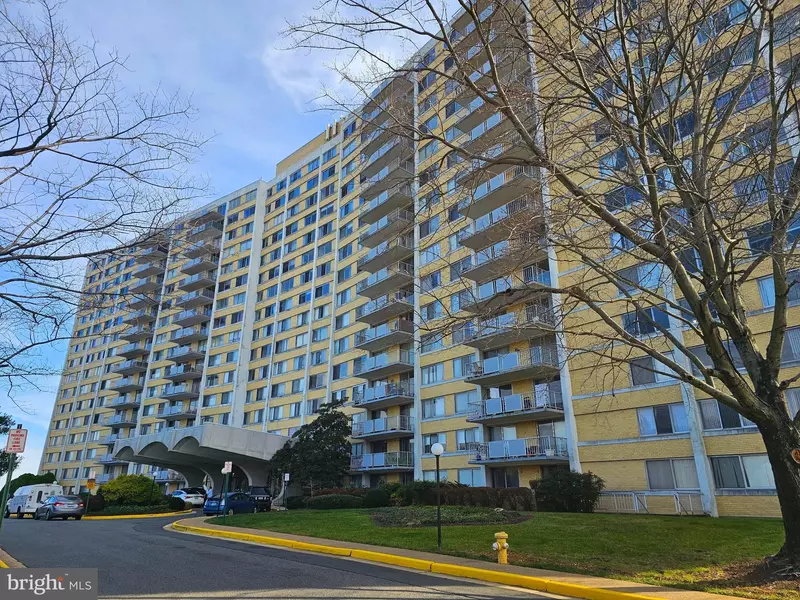 301 N BEAUREGARD ST N #1210, Alexandria, VA 22312