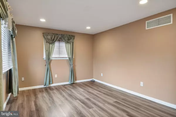 Pine Hill, NJ 08021,40 MAC KNIGHT DR