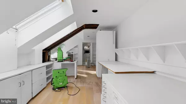 Washington, DC 20007,2351 49TH ST NW