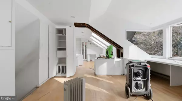 Washington, DC 20007,2351 49TH ST NW