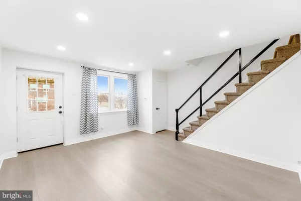 Philadelphia, PA 19135,6302 HEGERMAN ST