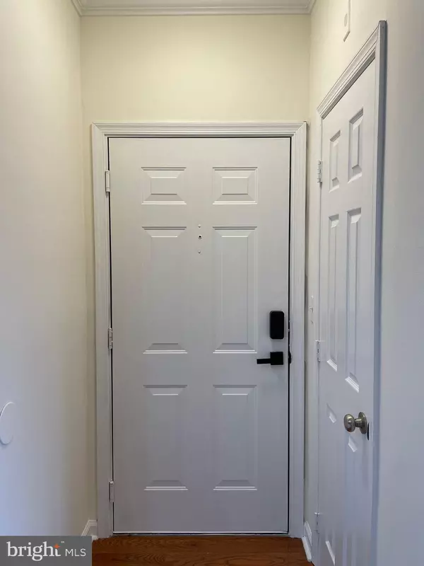 Germantown, MD 20874,19627 GALWAY BAY CIR #401