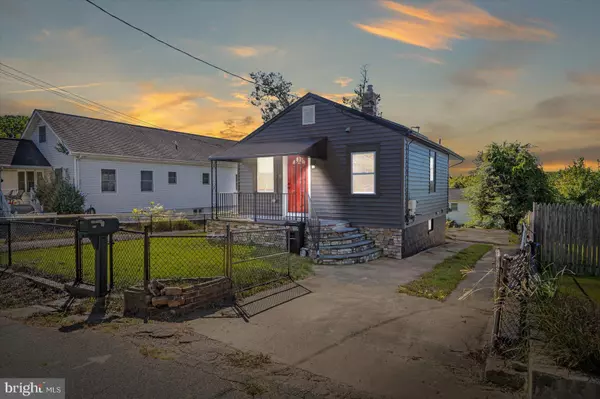 811 ROSEDALE AVE, Rosedale, MD 21237