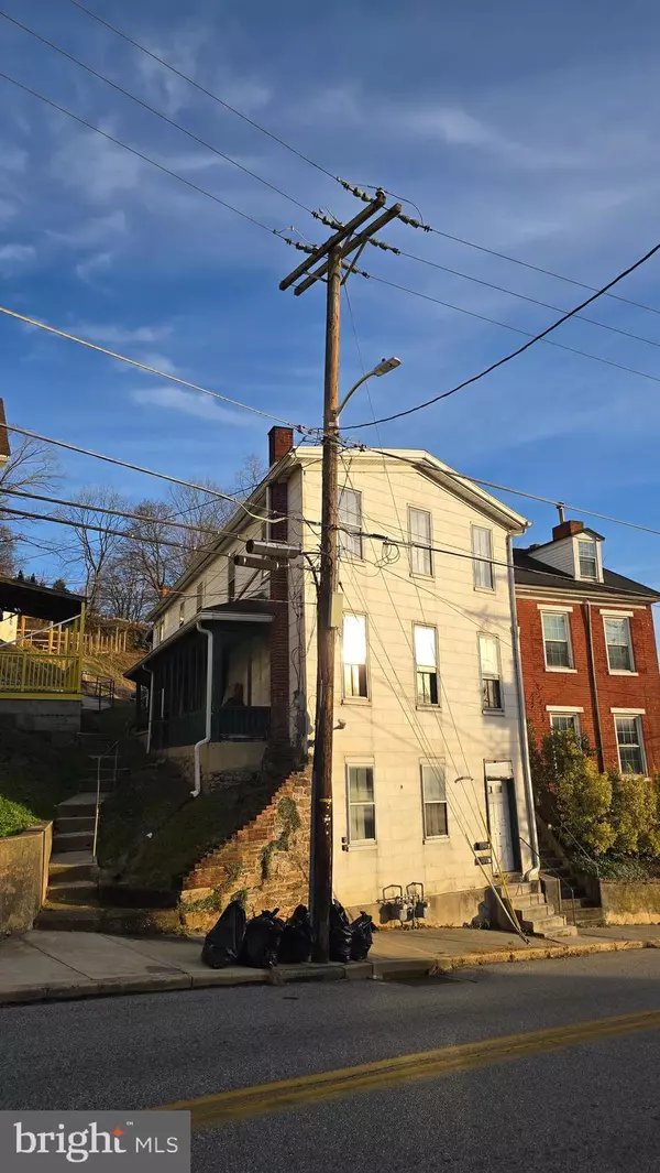 Glen Rock, PA 17327,7 CHURCH ST