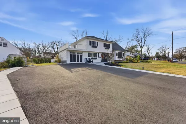 Cinnaminson, NJ 08077,5 WINDING BROOK DR