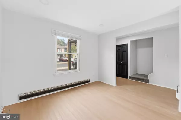 Sicklerville, NJ 08081,548 W LOCH LOMOND DR