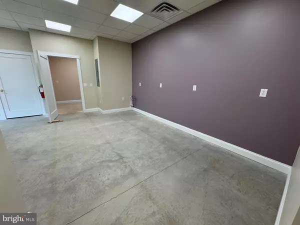 Cambridge, MD 21613,1704 RACE ST