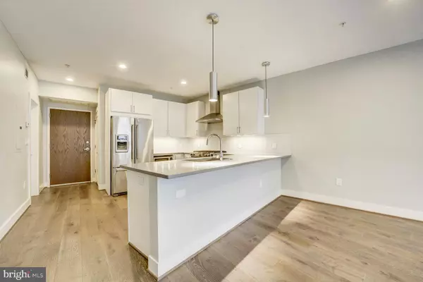 Washington, DC 20009,2337 CHAMPLAIN ST NW #102