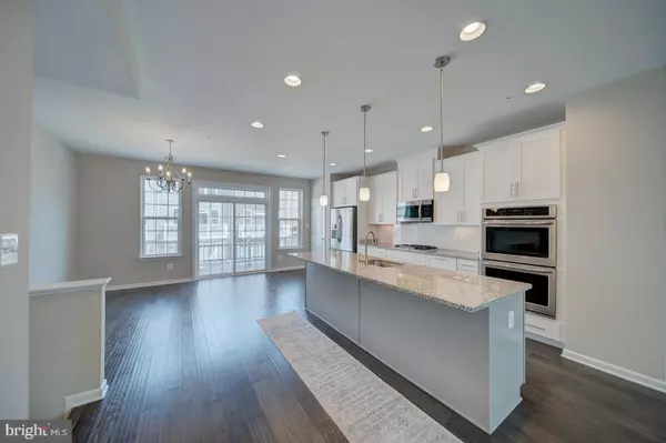 Landover, MD 20785,2714 PINEBROOK ROAD