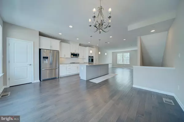 Landover, MD 20785,2714 PINEBROOK ROAD