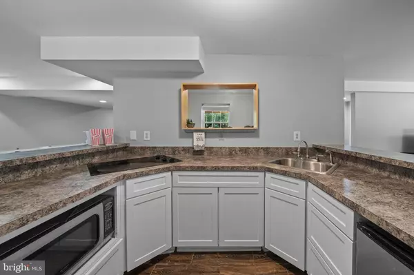 Huntingtown, MD 20639,840 MONARCH LN