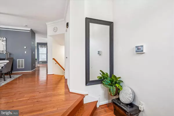 Chantilly, VA 20152,25830 KIRKWOOD SQ