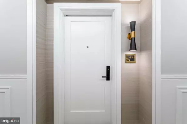 Mclean, VA 22101,6718 LOWELL AVE #406