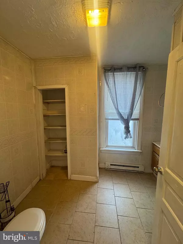 Harrisburg, PA 17103,1912 BRIGGS ST