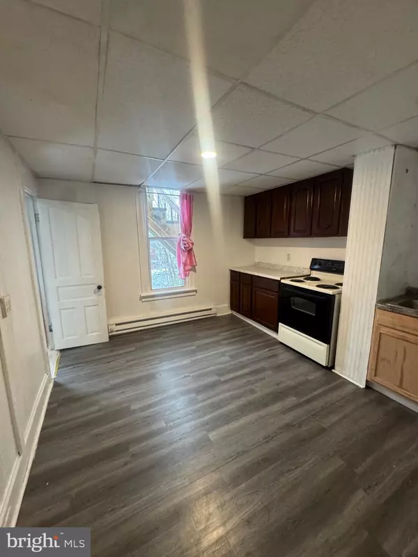 Harrisburg, PA 17103,1912 BRIGGS ST