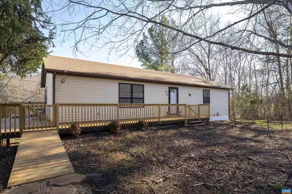 Nellysford, VA 22958,430 TRUSLOWS LN