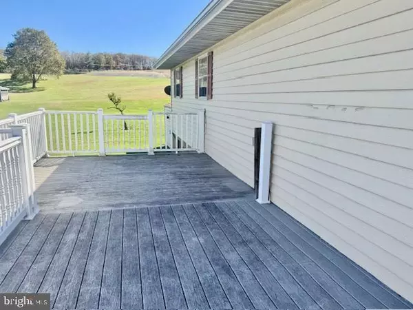 Delano, PA 18220,66 LOW ST