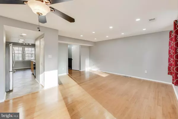 Columbia, MD 21045,5769 YELLOWROSE CT