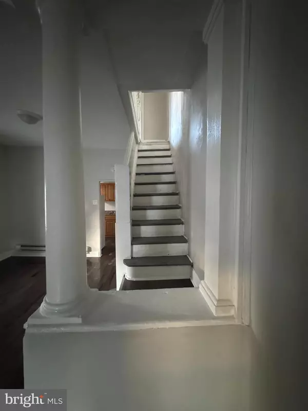 Philadelphia, PA 19133,925 W SELTZER ST