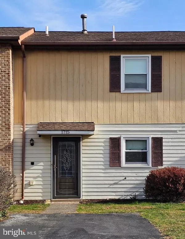 1715 ENGLISH DR, Mechanicsburg, PA 17055