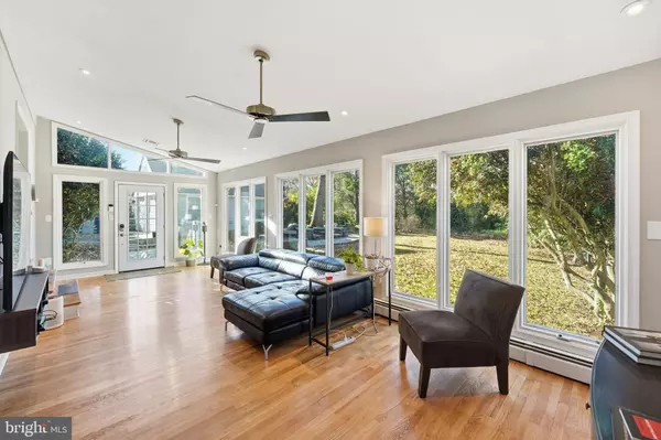 Alexandria, VA 22308,7908 W BOULEVARD DR