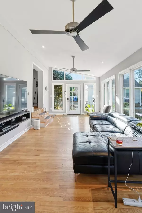 Alexandria, VA 22308,7908 W BOULEVARD DR