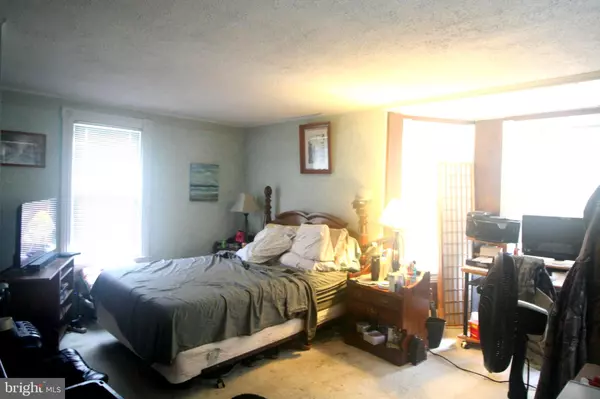 Penndel, PA 19047,927 BELLEVUE AVE