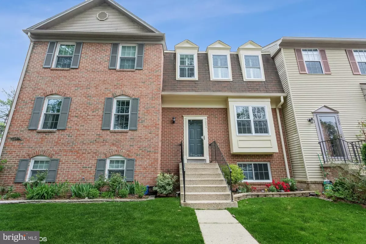 Springfield, VA 22152,7092 SOLOMON SEAL CT